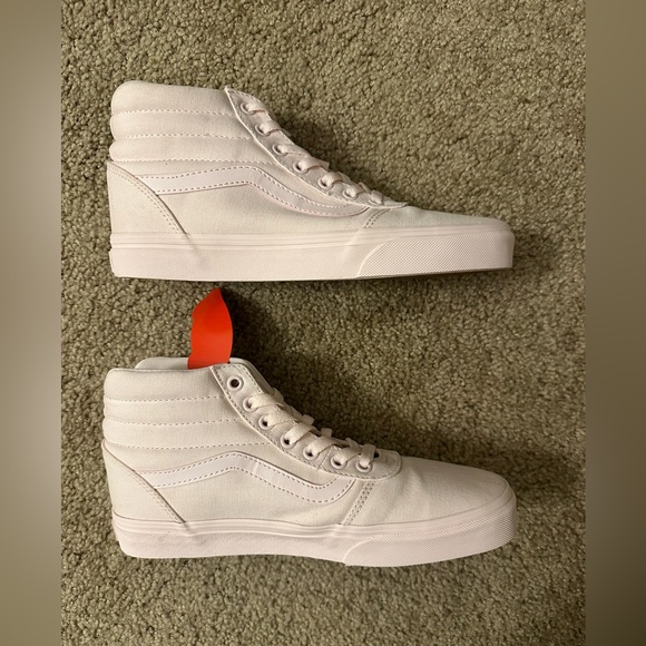 Vans High Top Shoe Light Pink - Picture 5 of 9